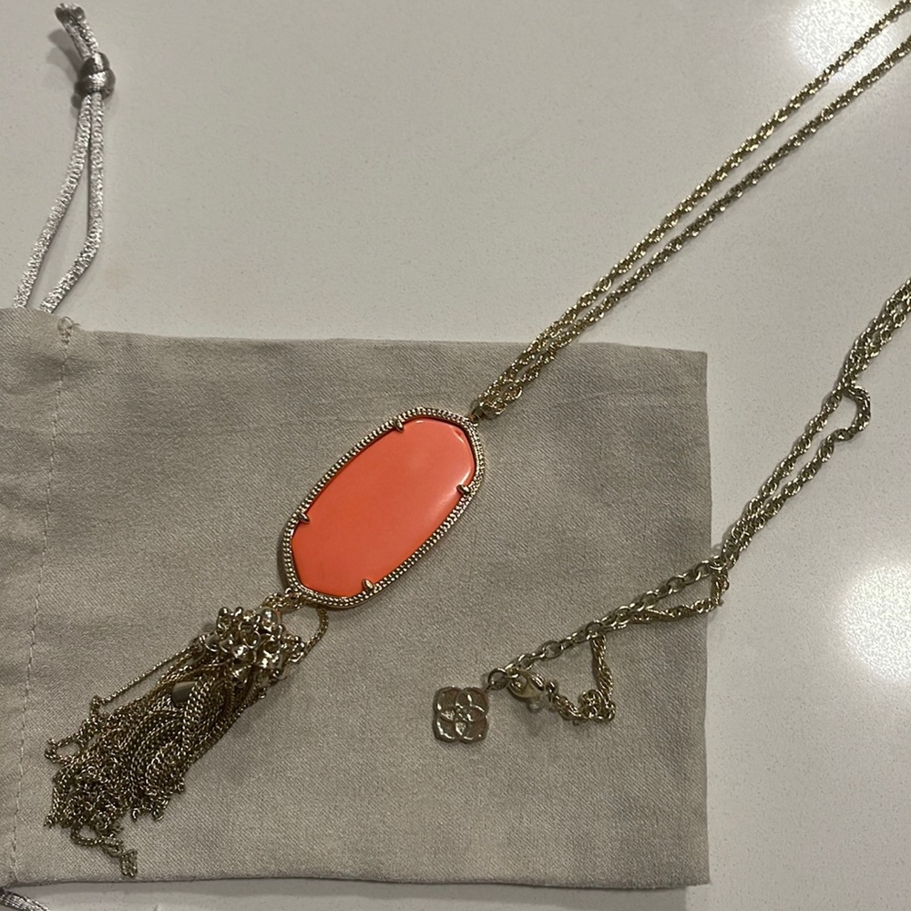 Kendra Scott coral rayne necklace